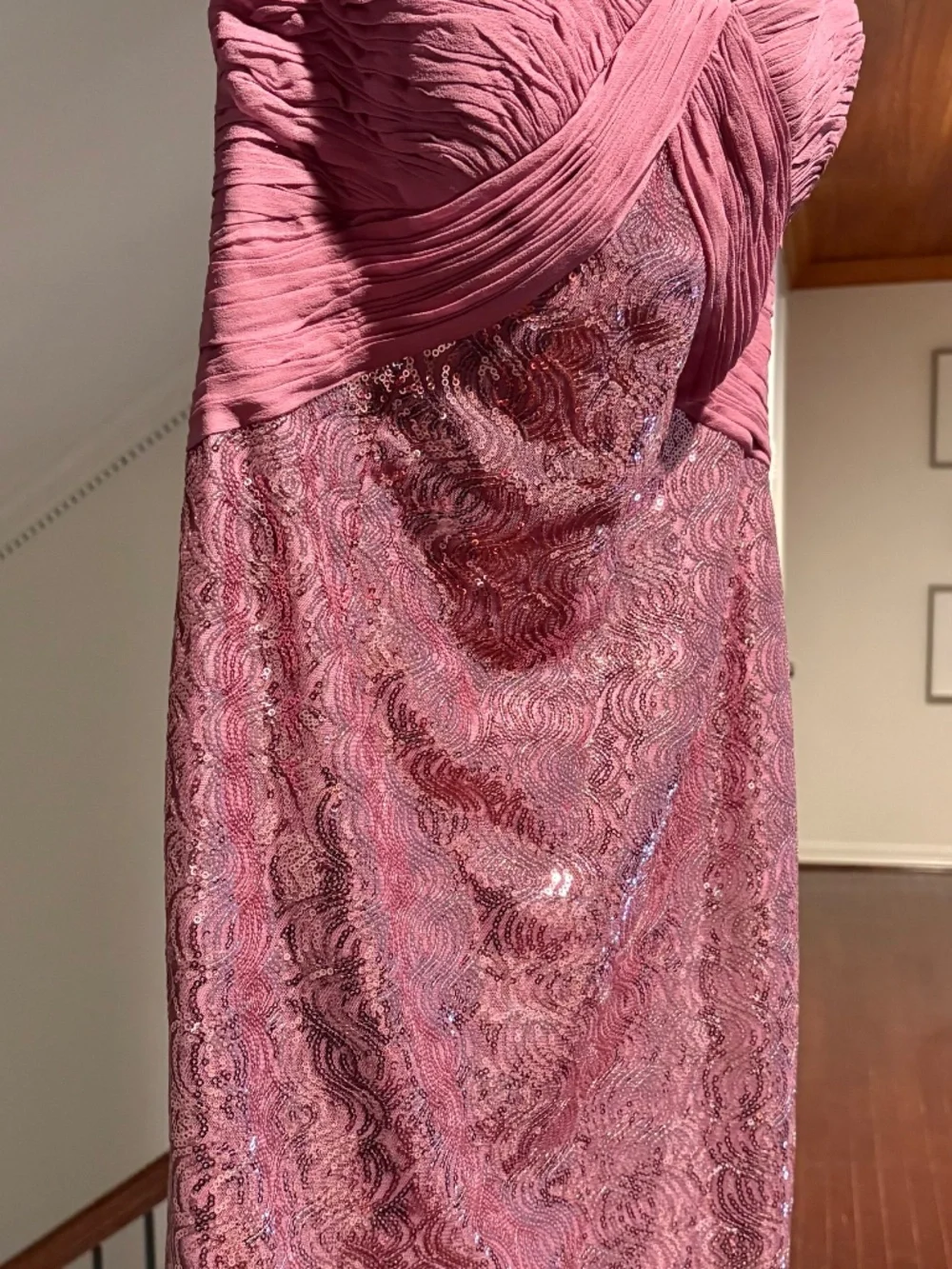 Vicky Tiel Strapless Sweetheart Rose Sequin Pleated Sheath Dress 8 - Picture 3 of 10